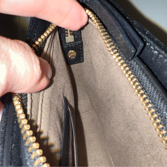 Tory Burch Kira Mini Quilted Leather Bag - Picture 9 of 13